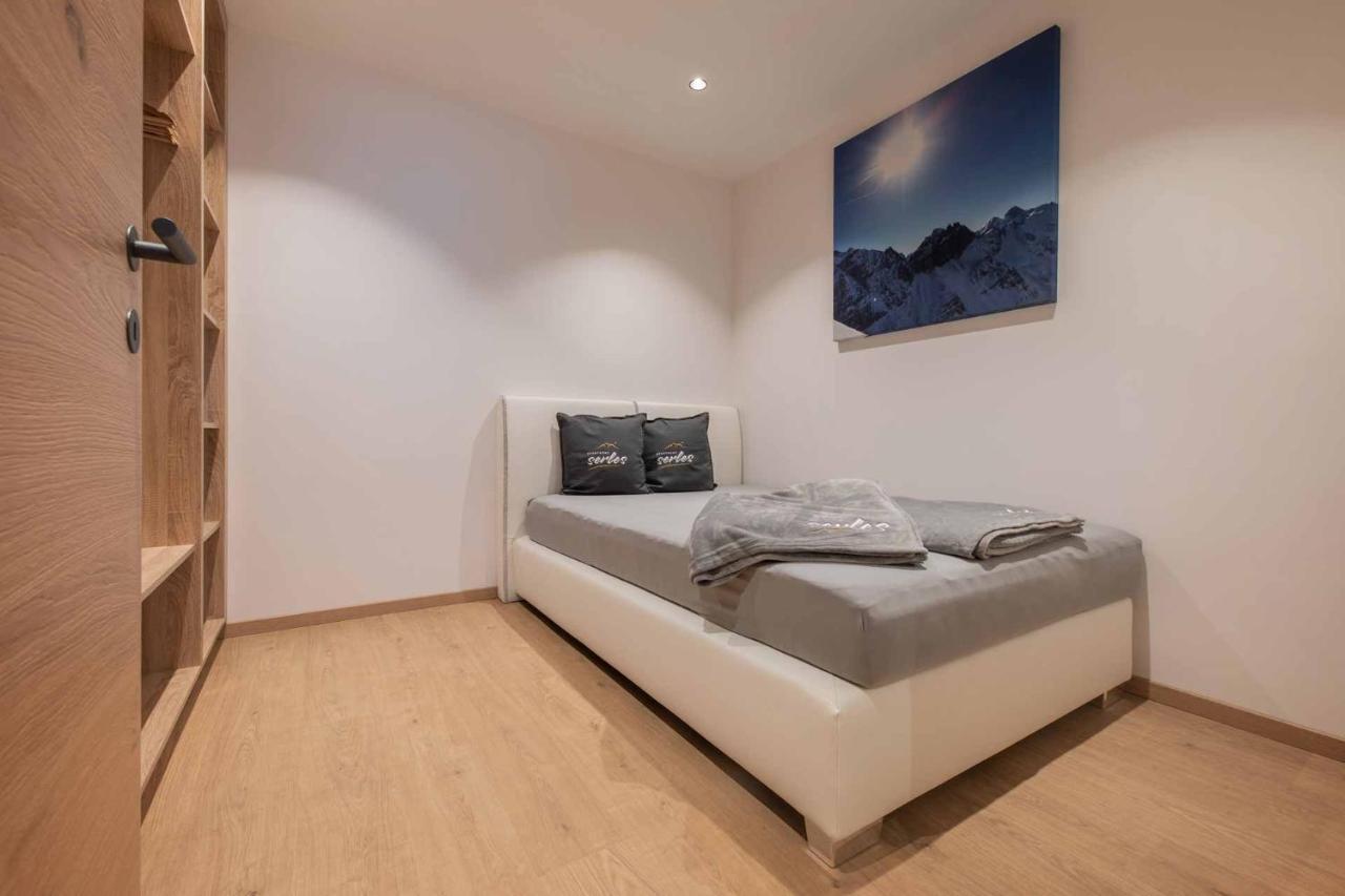 Apartment Serles ניוסטיפט אים סטובאיטל מראה חיצוני תמונה